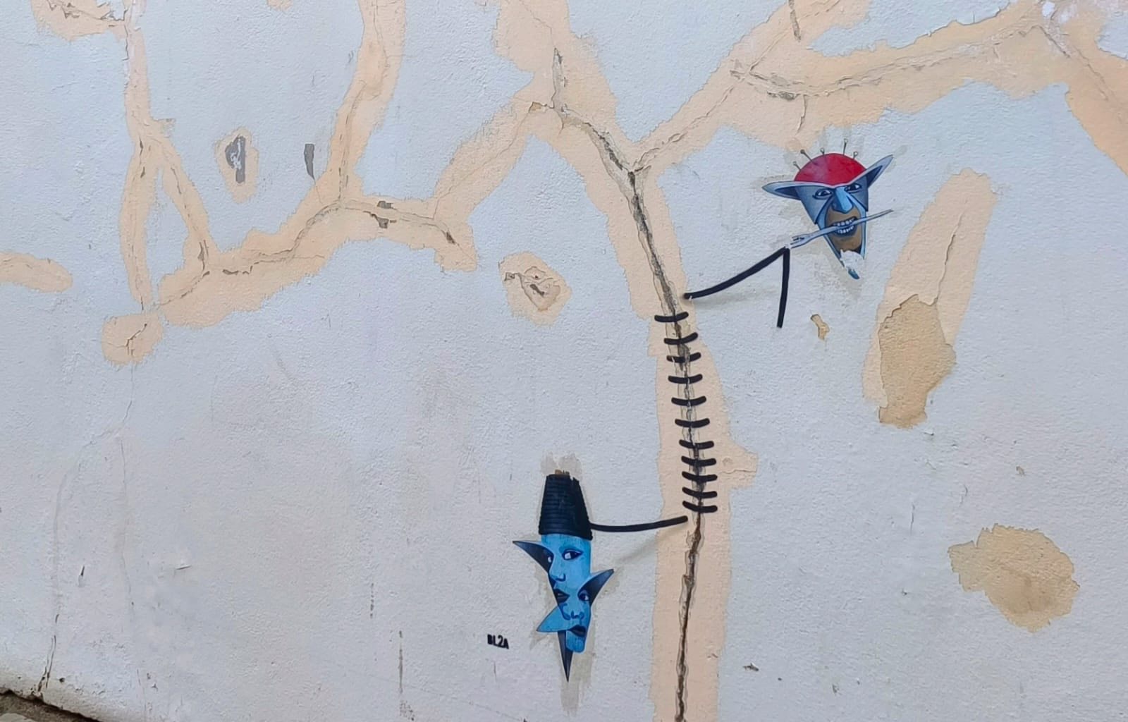 Art urbà per dissimular les esquerdes