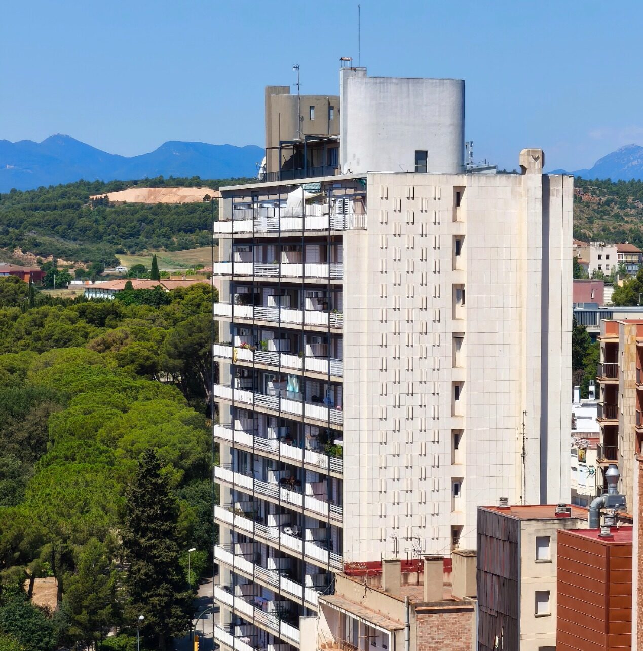 Ruta Arquitectònica de Figueres: L’edifici Júbar