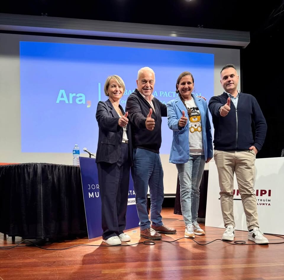 Àngela Domènech i Lliures participen a la jornada municipalista “Ara, Pacte Local”